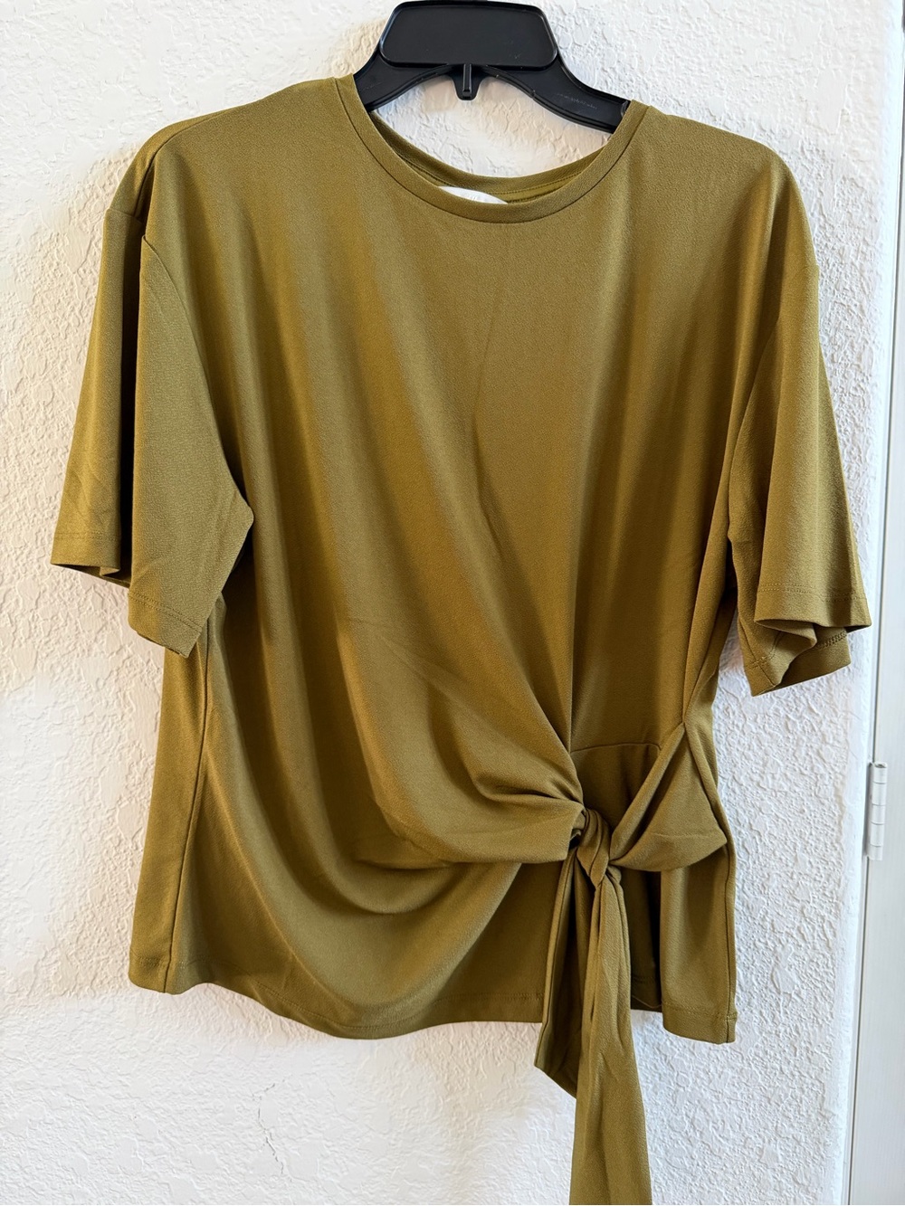 H&M shirt nwt medium